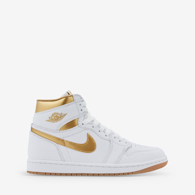 womens-air-jordan-1-retro-high-og-white-metallic-gold-gum-light-brown