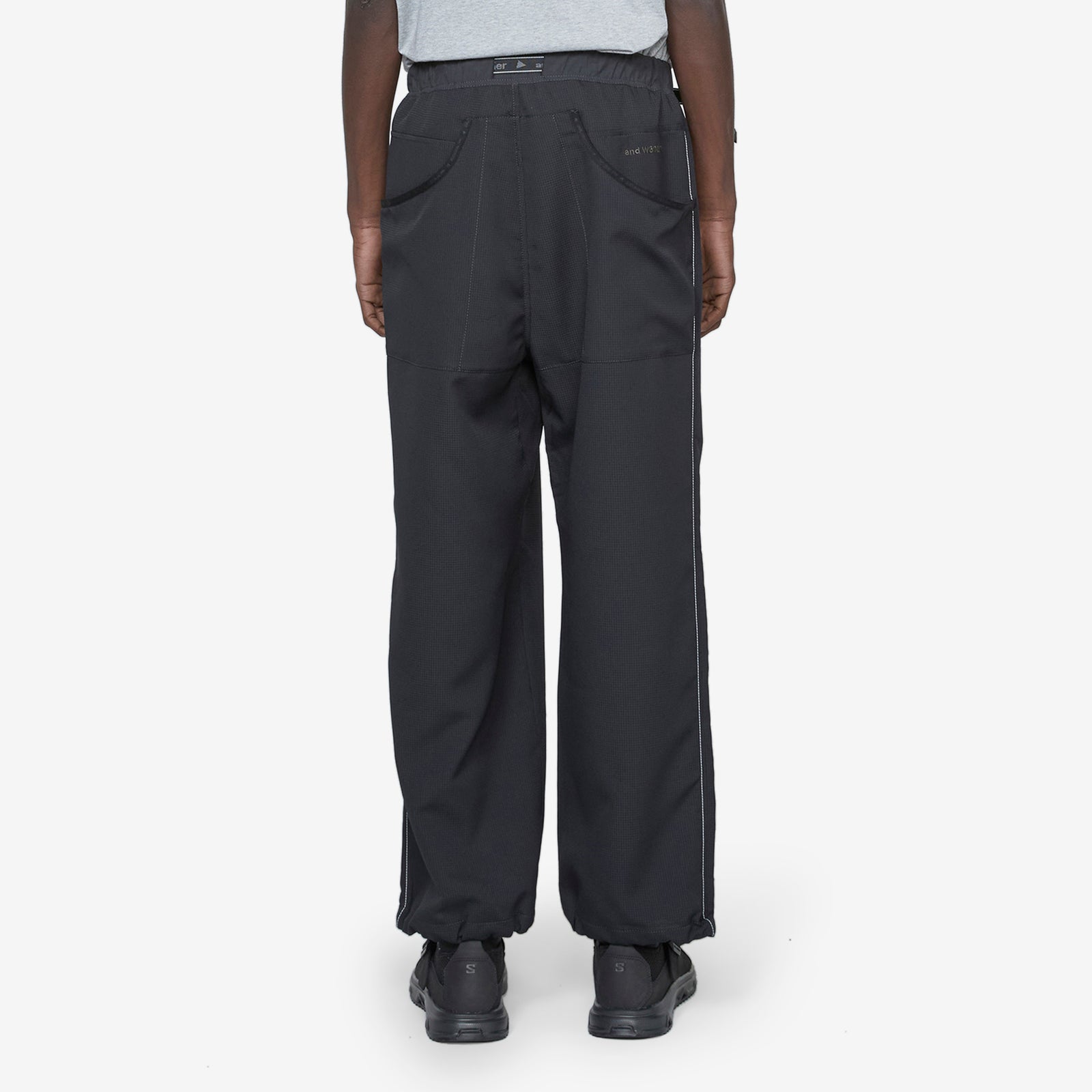 Vent Pant Black – Above The Clouds