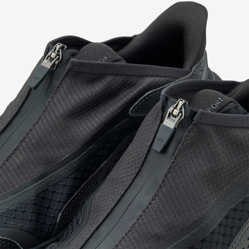 Project Transport Carbon Black | Black Footwear
