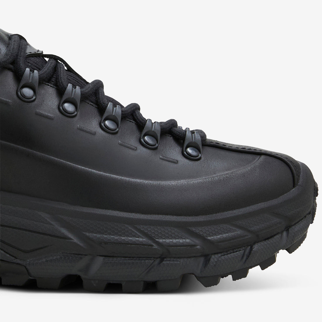 Tor Summit Leather Black | Black Footwear