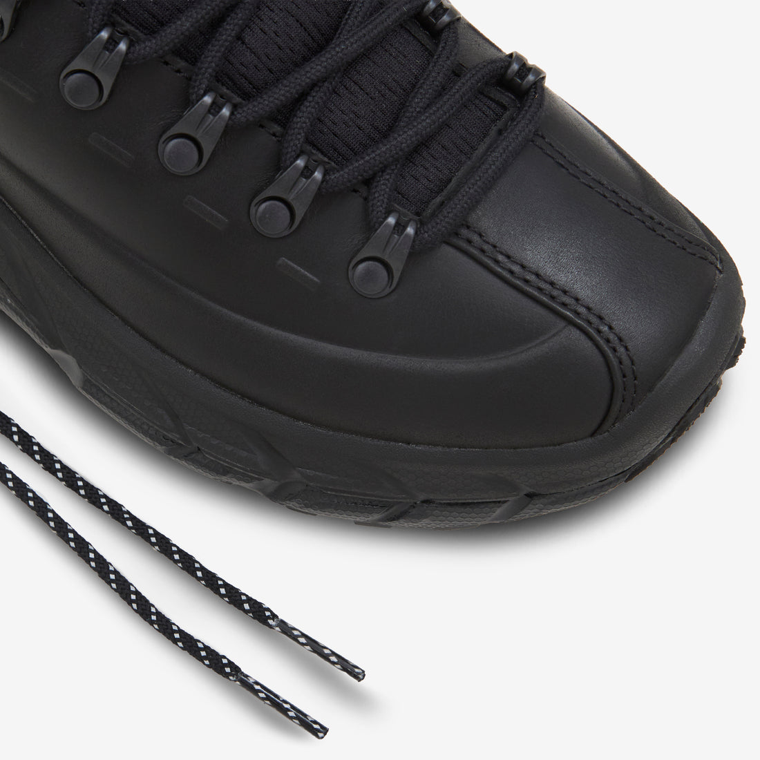 Tor Summit Leather Black | Black Footwear