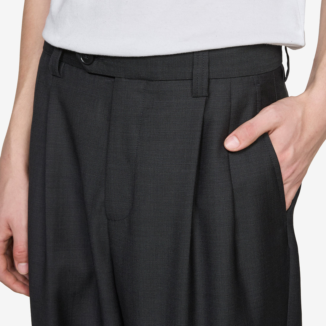 Classic Trousers Dark Grey Grain Pants