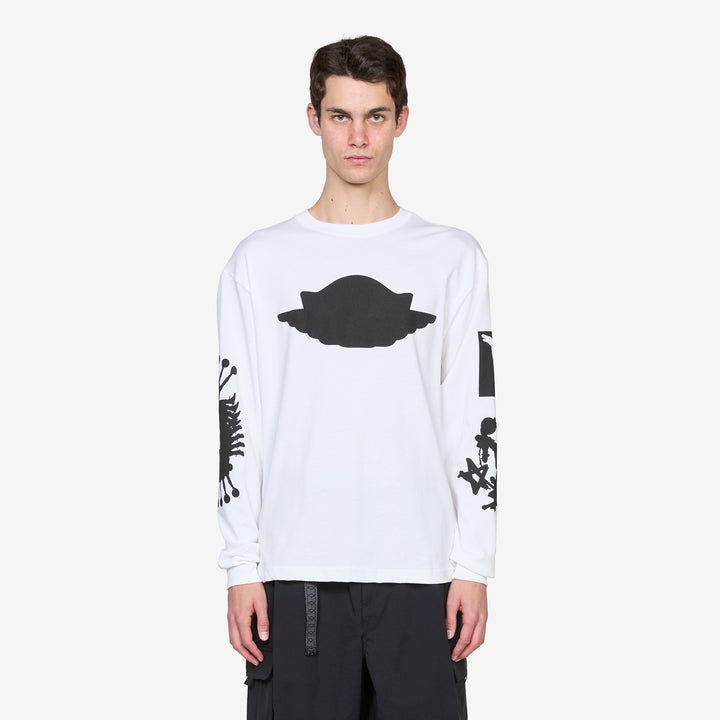 M J Wings Longsleeve OS T-Shirt White | Black Front