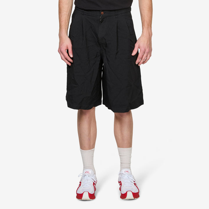 Pleated Wide Leg Shorts Black - 2 Front