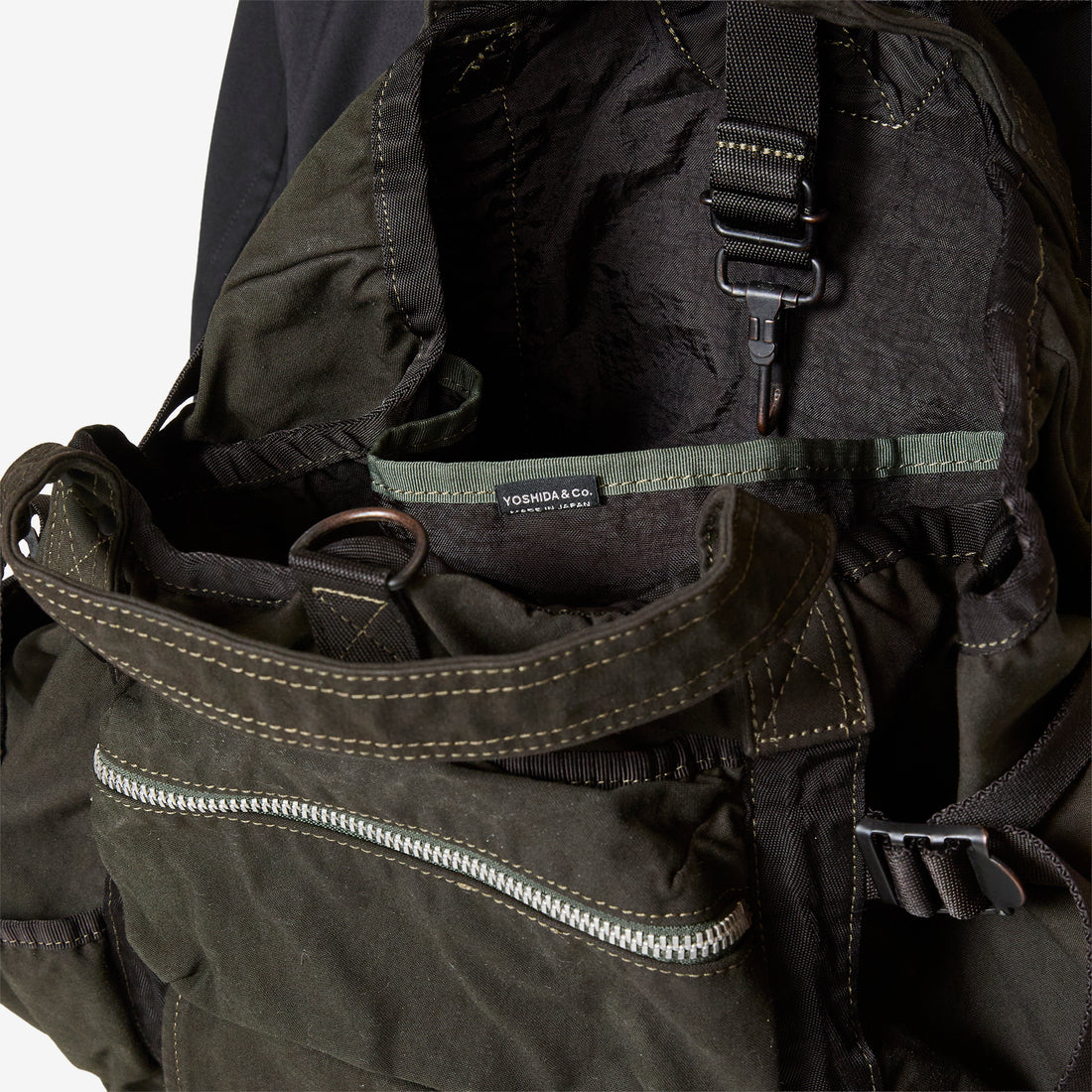 Crag 2-Way Rucksack Khaki Bags