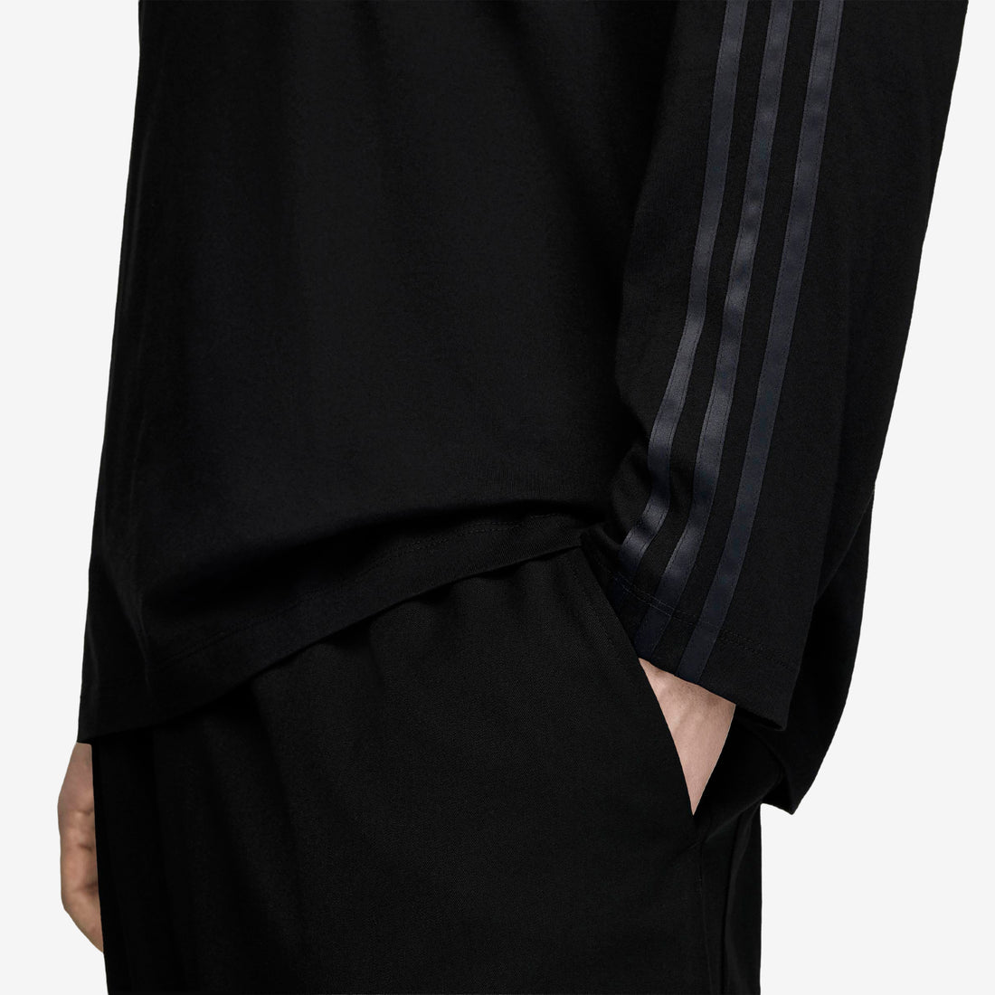 Y-3 Oversized Gradient Stripes Longsleeve T-Shirt Black Tees