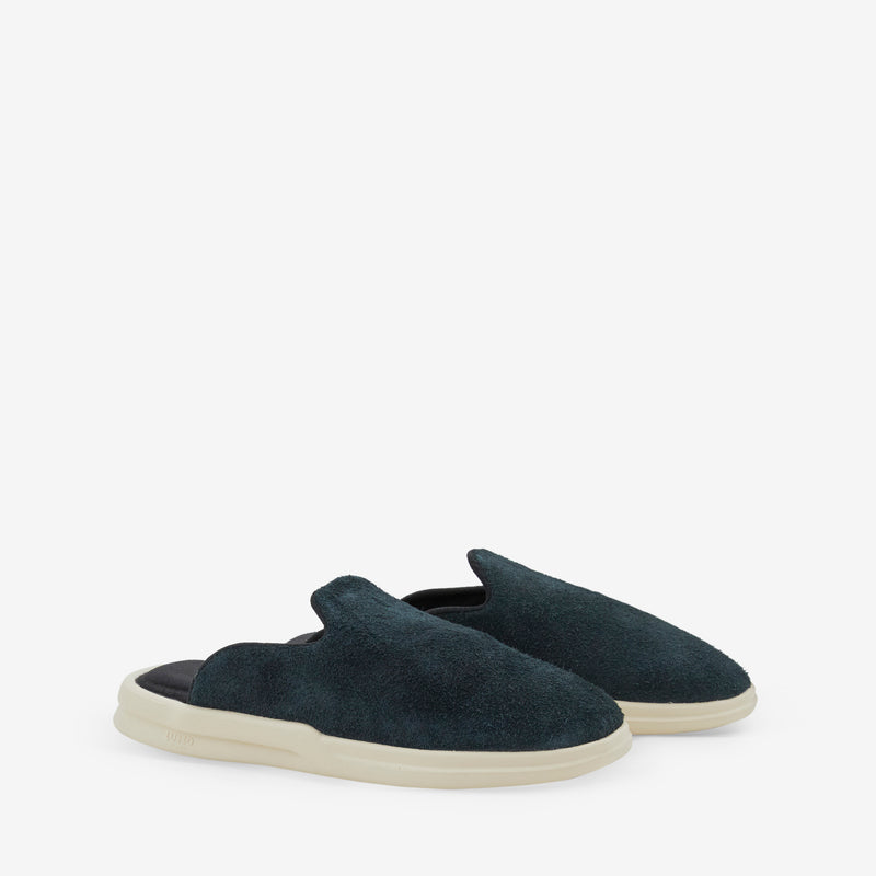 Pelli Hairy Suede Jet Black | Shortbread