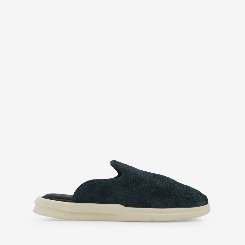 Pelli Hairy Suede Jet Black | Shortbread