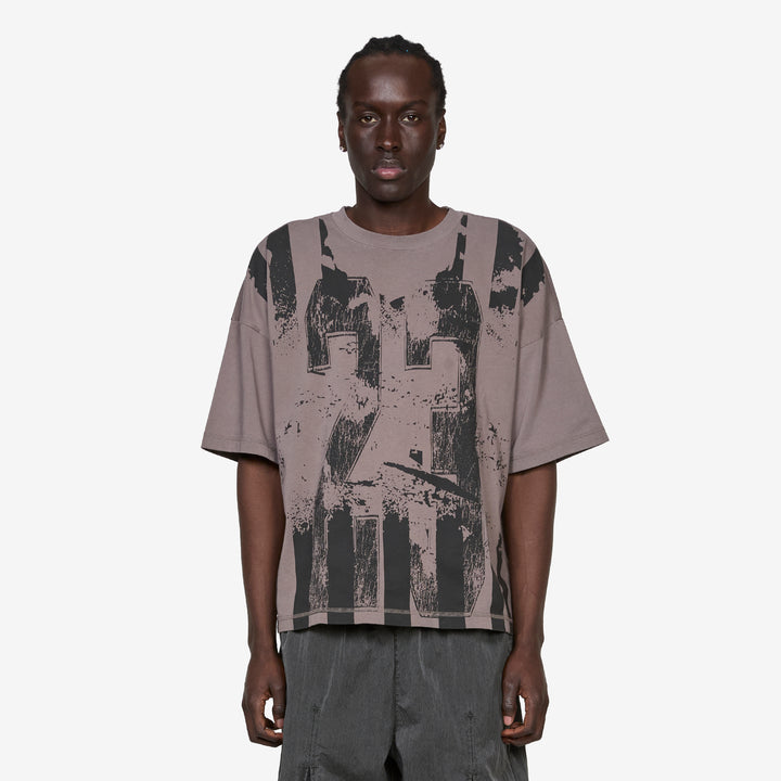23 T-Shirt Cave Stone Front
