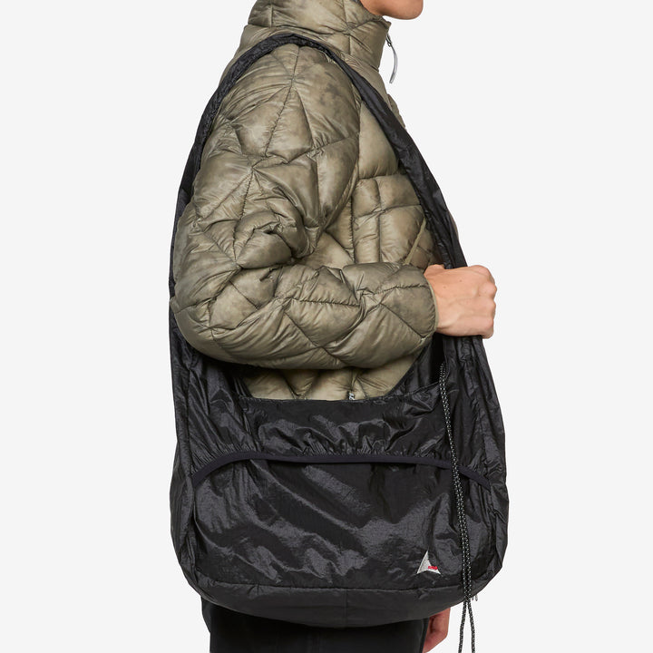 Laki Packable Knot Bag Black Front