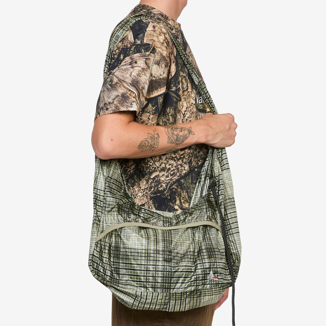 Laki Packable Knot Bag Black | Green Bags