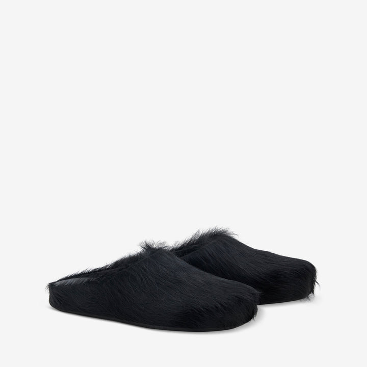 Long Hair Calfskin Fussbett Sabot Black Front