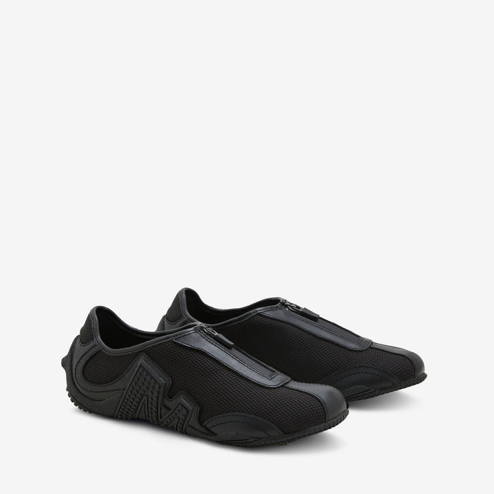 Women's Relay Fly Zip Black Front