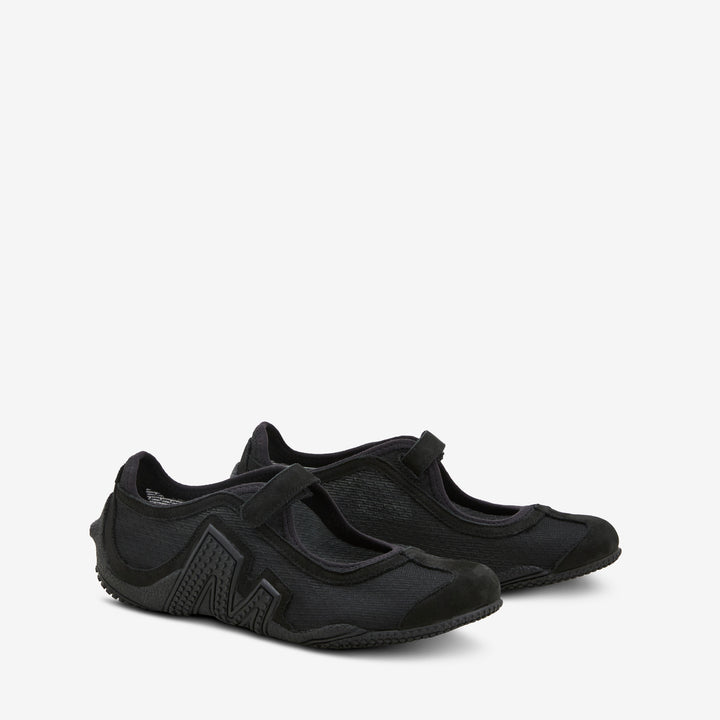 Women's Relay Tour Mary Jane Black | Black Front