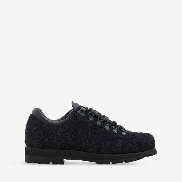 Wilderness Black Footwear