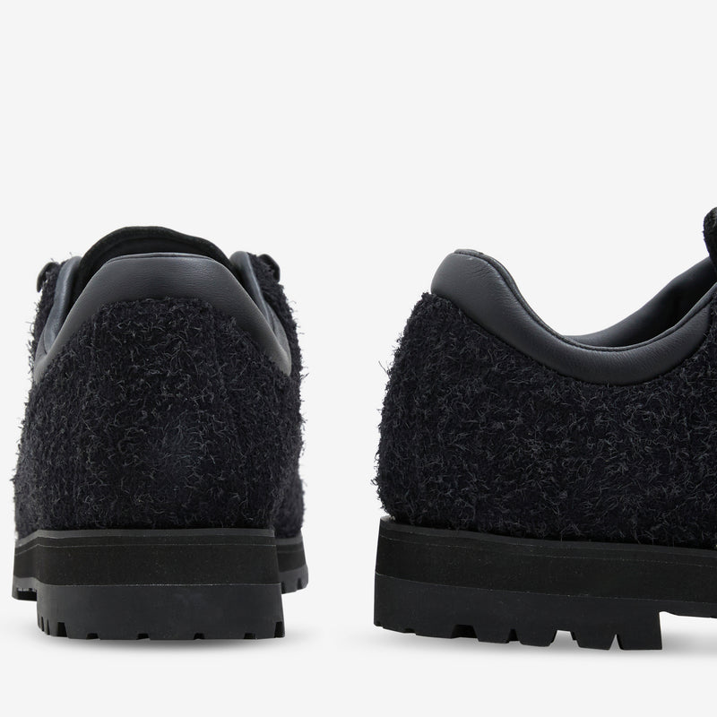 Wilderness Black Footwear