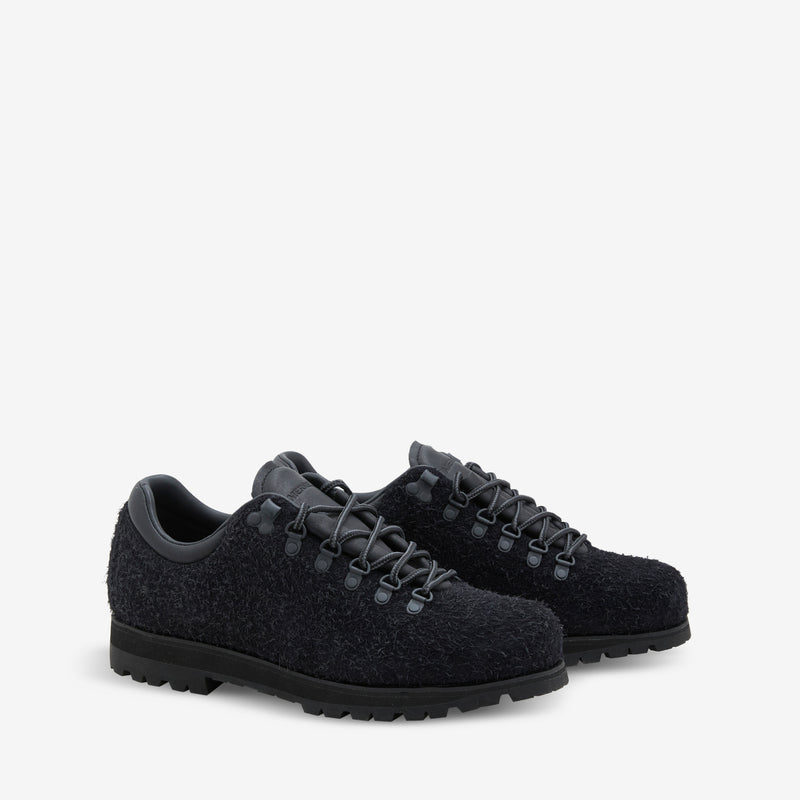 Wilderness Black Footwear