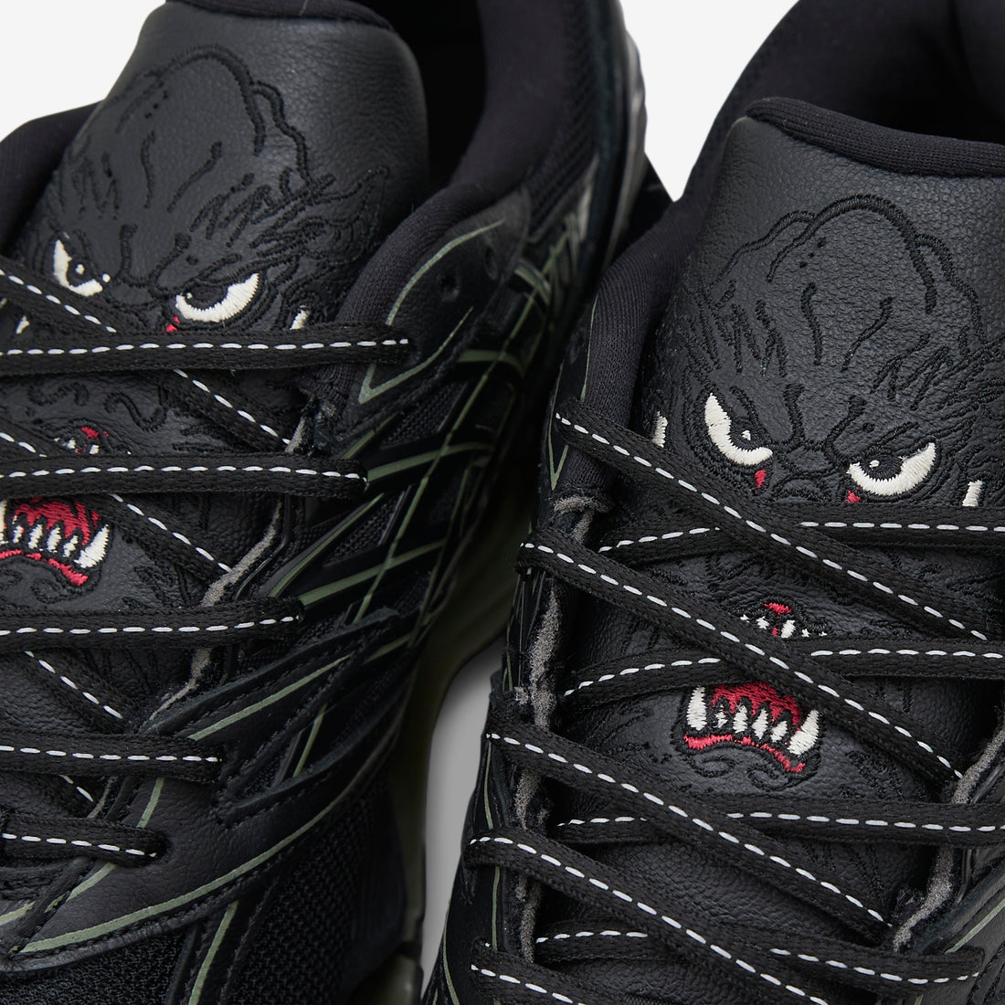 Maharishi x Wave Prophecy LS Black | Deep Green Footwear