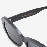 Belle Black | Green Solid Lens