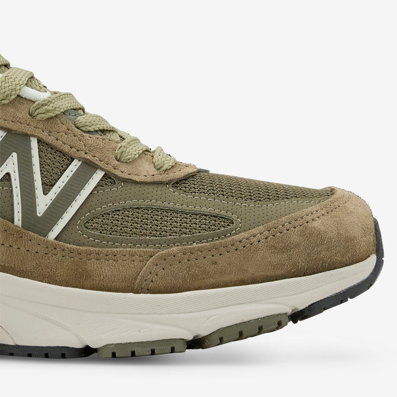 Made In USA 990v6 True Camo Footwear