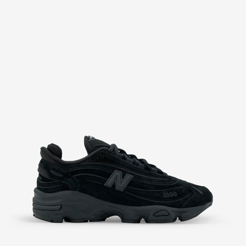 1000 Black Footwear