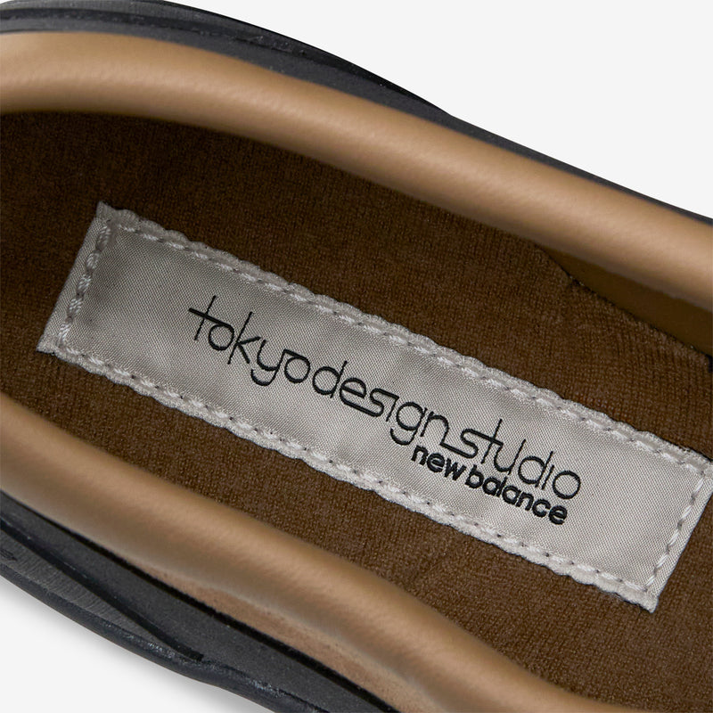 TOKYO DESIGN STUDIO MT10T Raw Leather | Black Cement Footwear