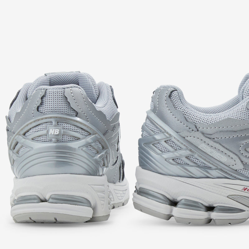 1906D Silver Metallic | White | Crimson Footwear