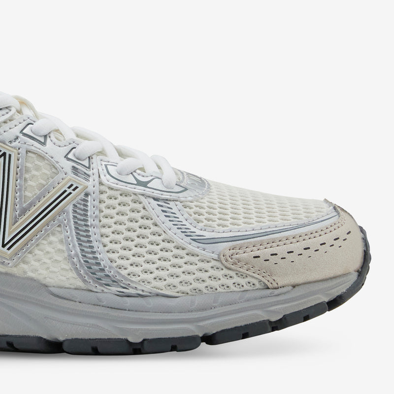 860v2 Sea Salt | Gold Metallic Footwear