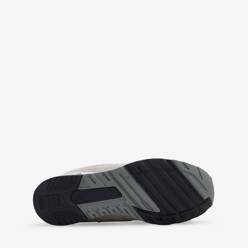 Made in UK 1500 Grey | Rock Ridge | Smoked Pearl Footwear