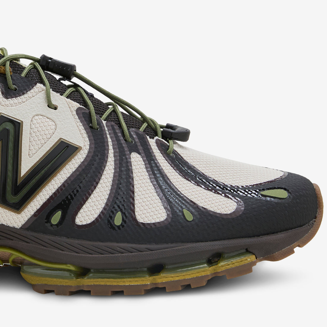 U18904AS Linen | Pumpernickel | Basil Oil Footwear