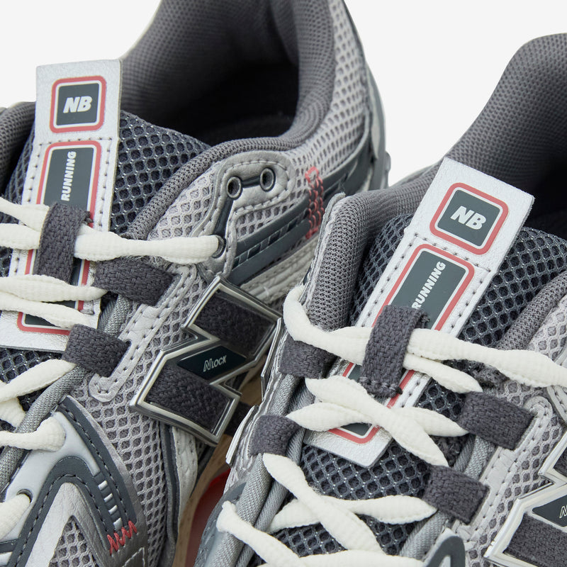 1906A Slate Grey | Raincloud | Drift Red Footwear
