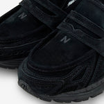 U1906LNT Black | Black Cement