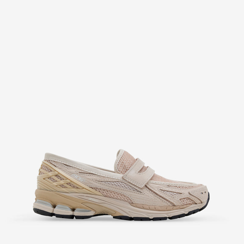 1906L Bisque Footwear