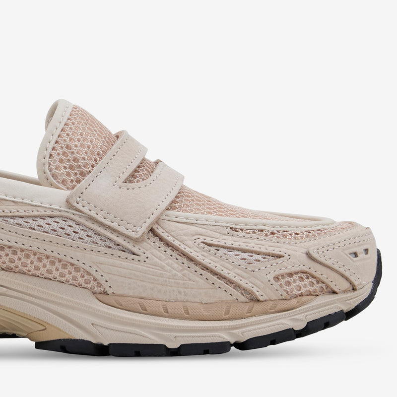 1906L Bisque Footwear