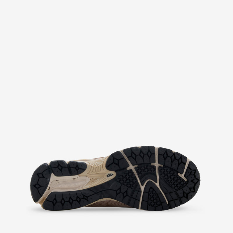 1906L Bisque Footwear