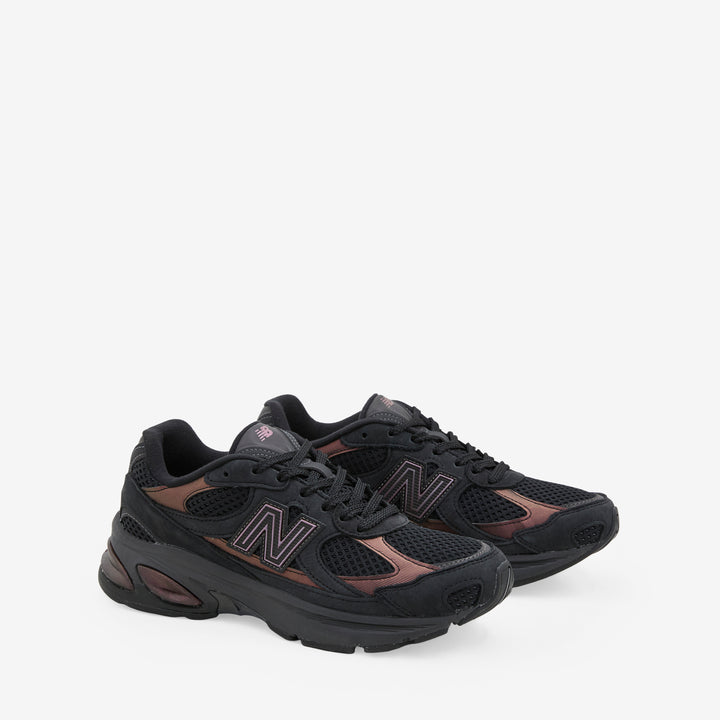 2010 Iridescent | Black Front