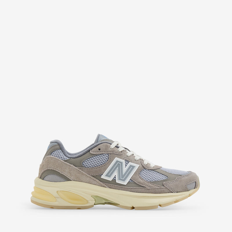 2010 Grey Days Arid Stone | Raincloud | Calcium Footwear