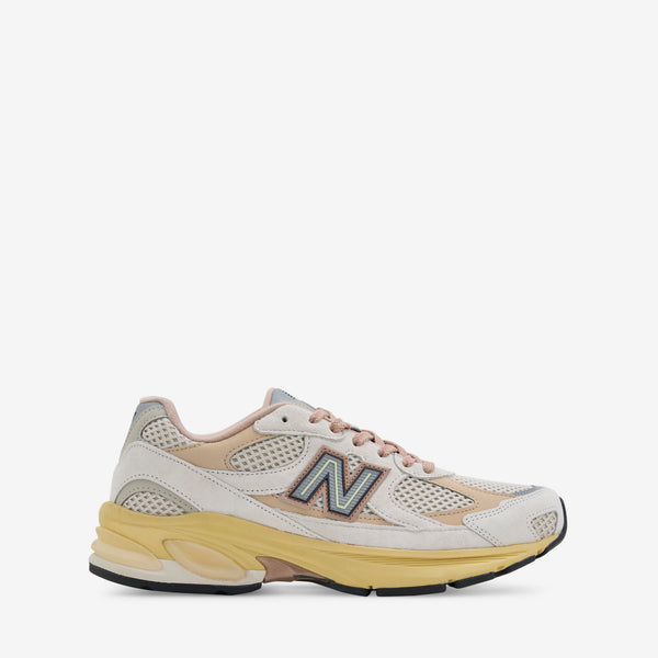 2010 Rose | Beige Footwear