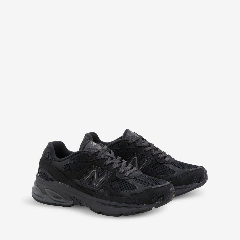 2010 Black Footwear
