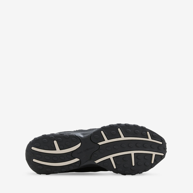 204L Black | Timberwolf Footwear