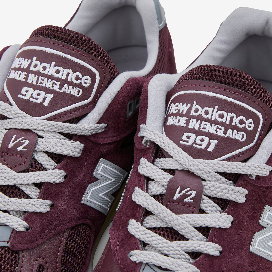 Made in UK 991v2 Catawba Grape | Silver | Naval Acadamy | White Footwear