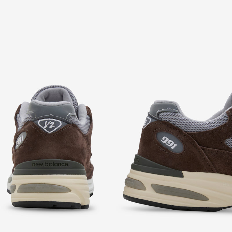 Made in UK 991v2 Slate Black | Alloy | Smoked Pearl Footwear