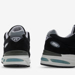 Made in UK 991v2 Black | Smoked Pearl | Silver