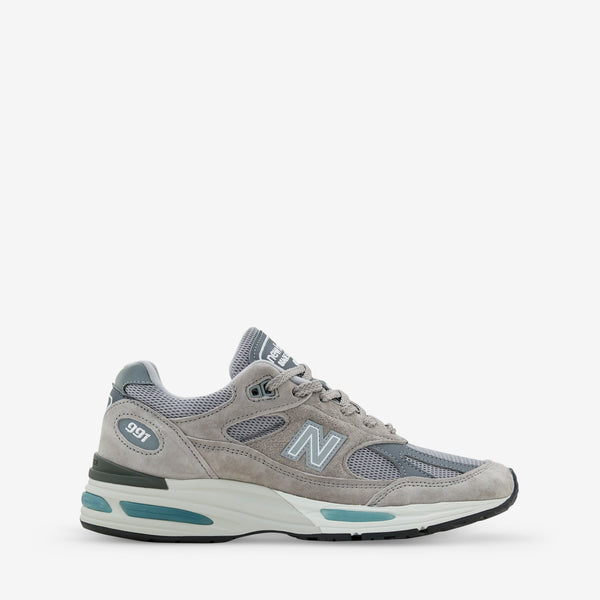 Made in UK 991v2 Dove | Alloy | Silver Footwear