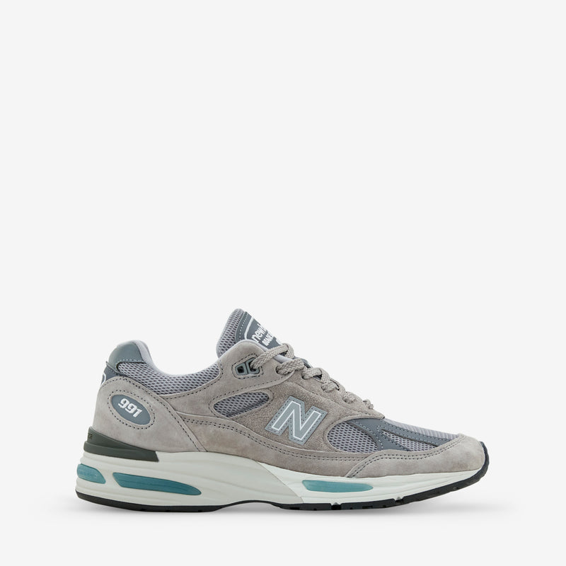 Made in UK 991v2 Dove | Alloy | Silver Footwear