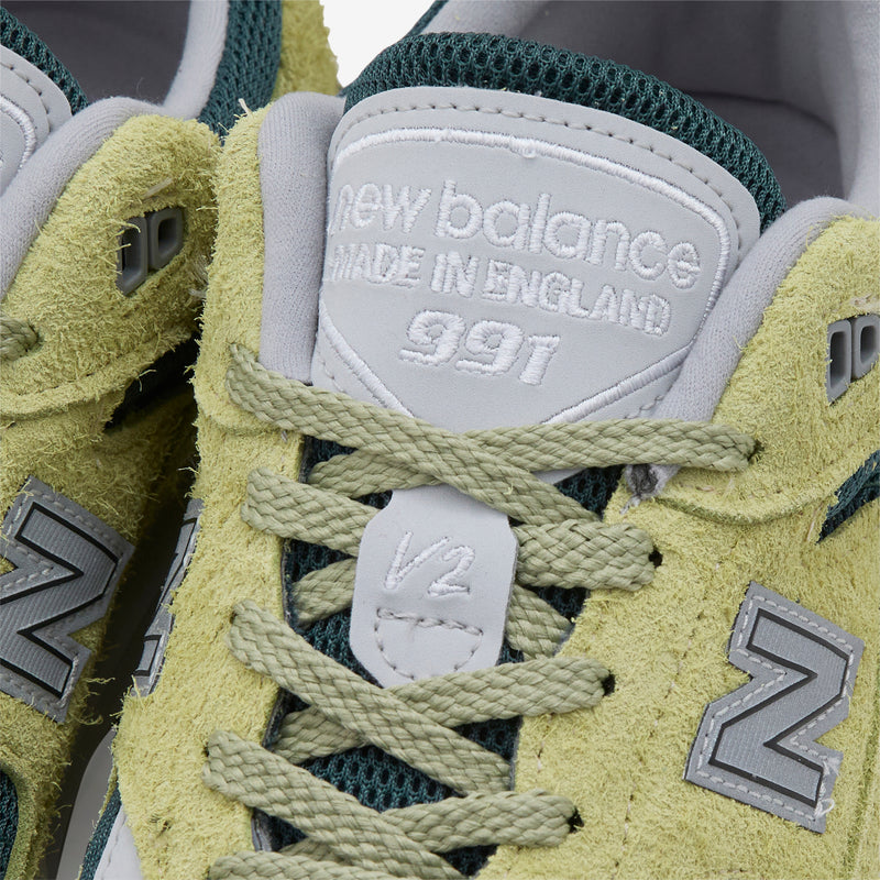 Made in UK 991v2 Beechnut | Trekking Green | Oyster Mushroom Footwear