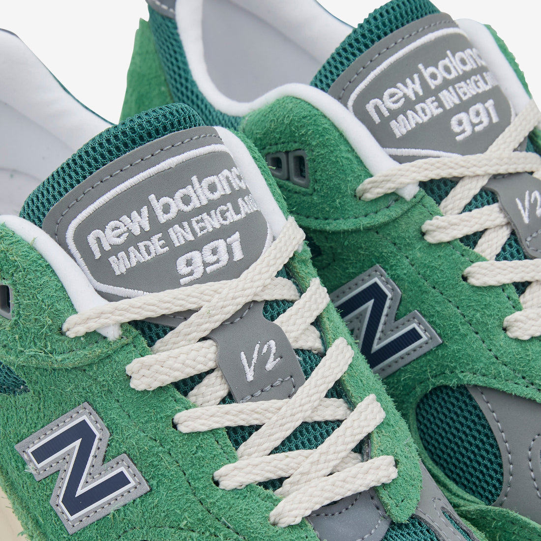 Made in UK 991v2 Mineral Green | Comfrey | Moon Mist Footwear