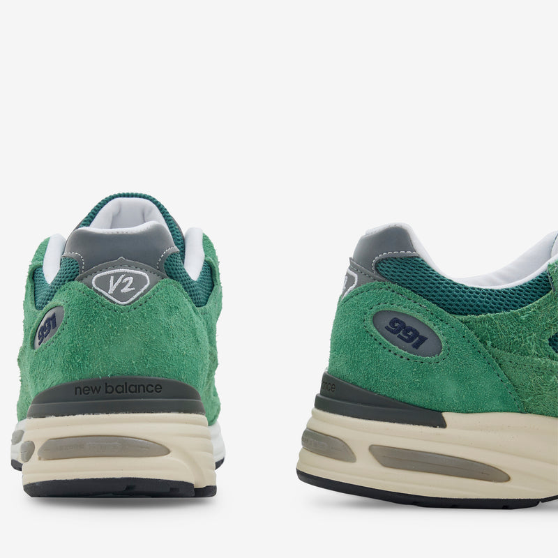 Made in UK 991v2 Mineral Green | Comfrey | Moon Mist Footwear