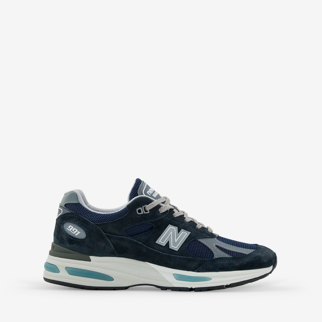 Made in UK 991v2 Dark Navy | Smoked Pearl | Silver Footwear