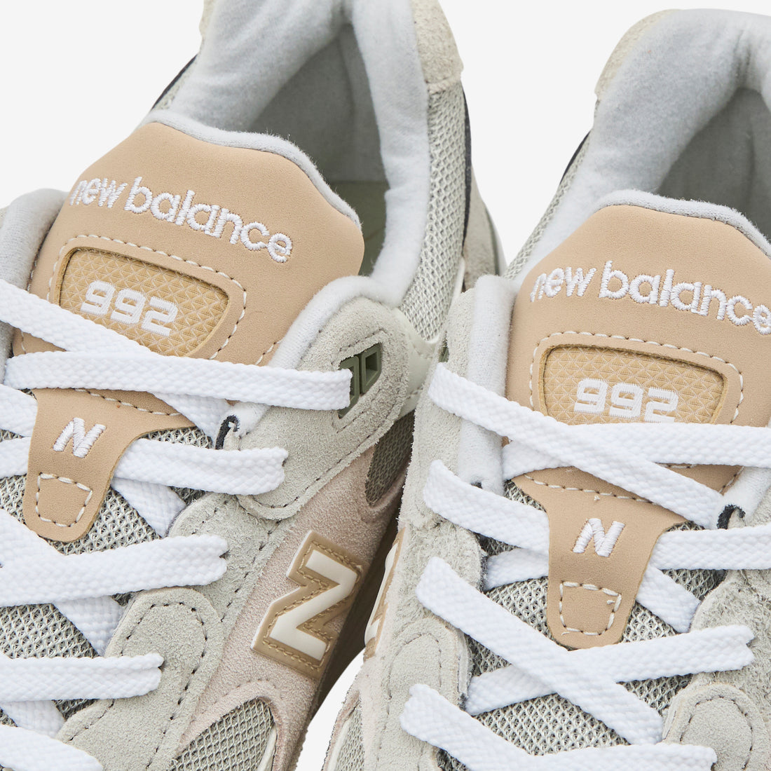 U992720 Olivine | Incense | Raw Cashew Footwear
